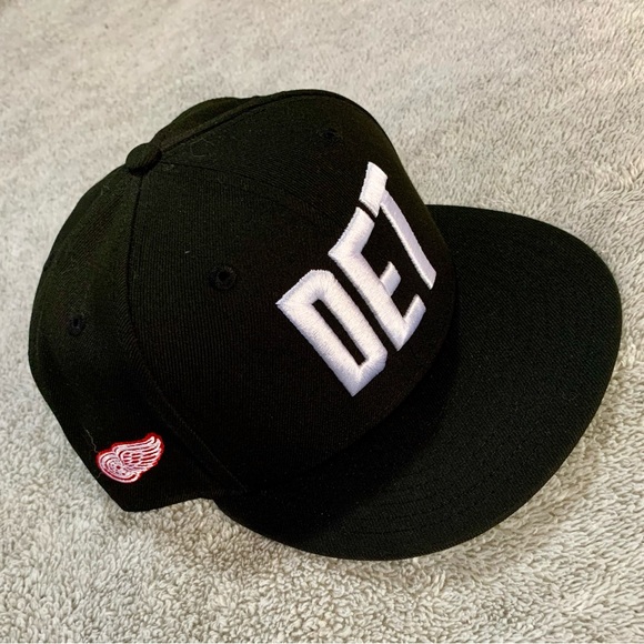 Detroit Red Wings 🚨 Snapback - Picture 1 of 2